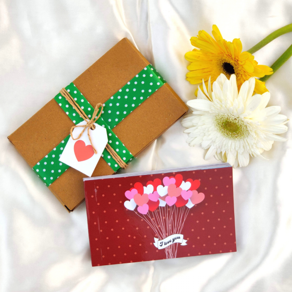 Lots of Love Snapbook
